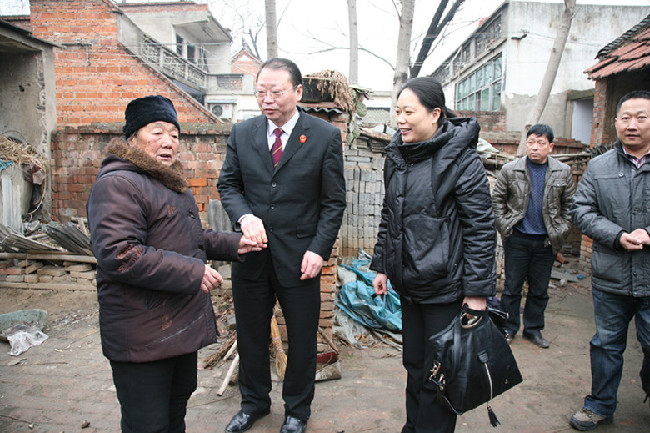 686868682月6日上午9时,召陵区法院党组书记,院长任国云同志